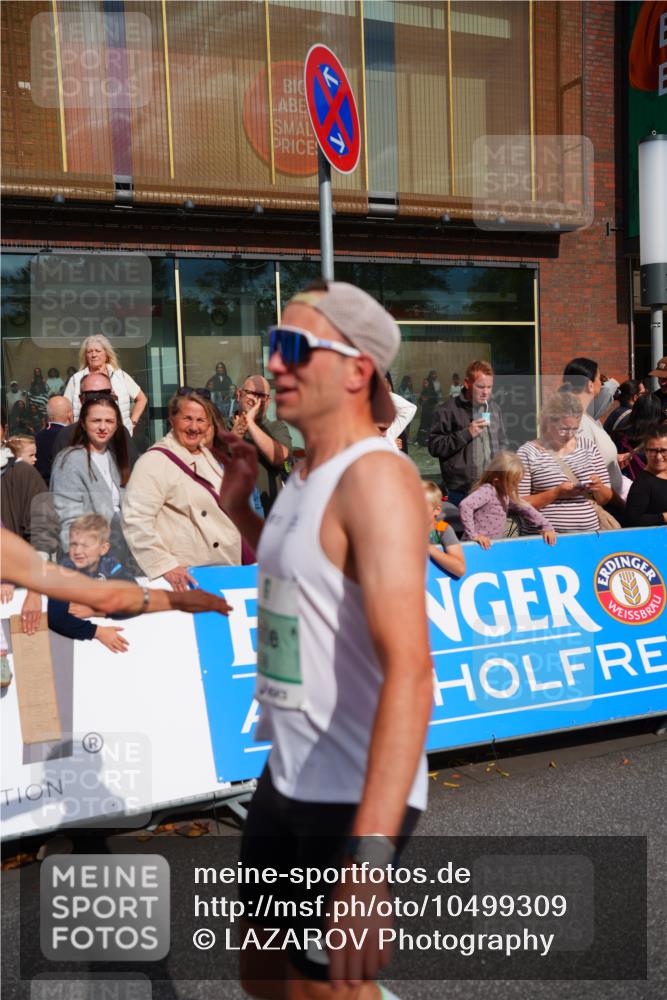 20.09.2026 - PSD Bank Halbmarathon LAZAROV Photography http://msf.ph/oto/10499309 20.09.2026 11:25:14 Ziel 2438, 3087, 4765 meine-sportfotos.de