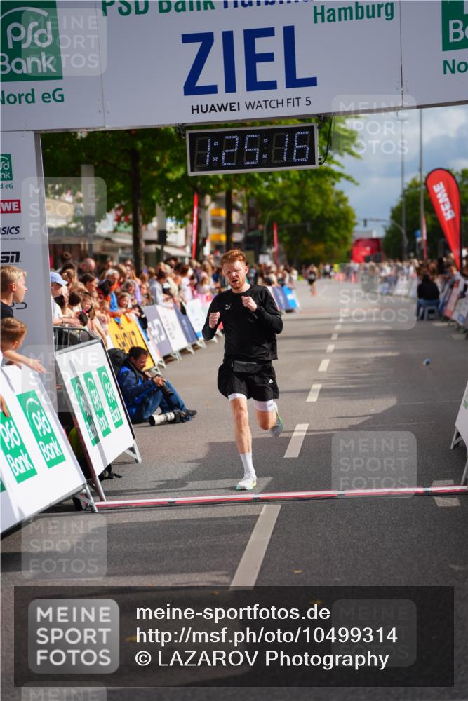 20.09.2026 - PSD Bank Halbmarathon LAZAROV Photography http://msf.ph/oto/10499314 20.09.2026 11:25:15 Ziel 2438, 3087, 4765 meine-sportfotos.de