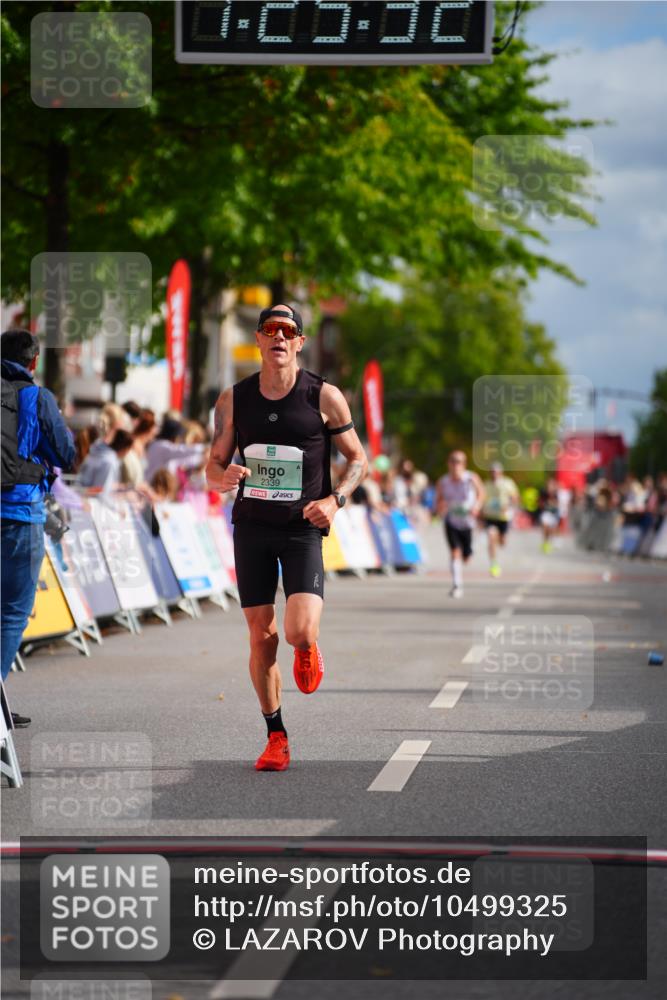 20.09.2026 - PSD Bank Halbmarathon LAZAROV Photography http://msf.ph/oto/10499325 20.09.2026 11:25:31 Ziel 2339 meine-sportfotos.de