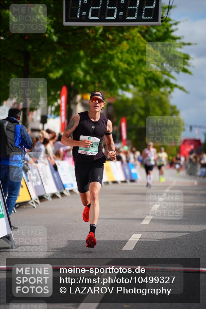 20.09.2026 - PSD Bank Halbmarathon LAZAROV Photography http://msf.ph/oto/10499327 20.09.2026 11:25:31 Ziel 2339 meine-sportfotos.de