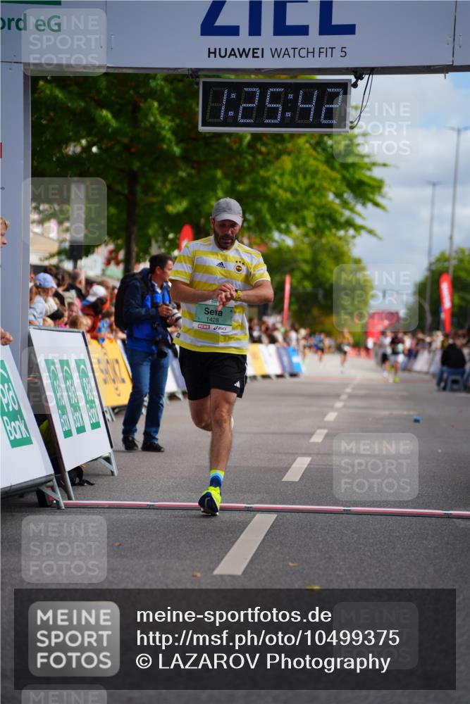 20.09.2026 - PSD Bank Halbmarathon LAZAROV Photography http://msf.ph/oto/10499375 20.09.2026 11:25:42 Ziel 1428, 2744 meine-sportfotos.de