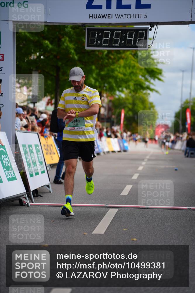 20.09.2026 - PSD Bank Halbmarathon LAZAROV Photography http://msf.ph/oto/10499381 20.09.2026 11:25:42 Ziel 1428, 2744 meine-sportfotos.de