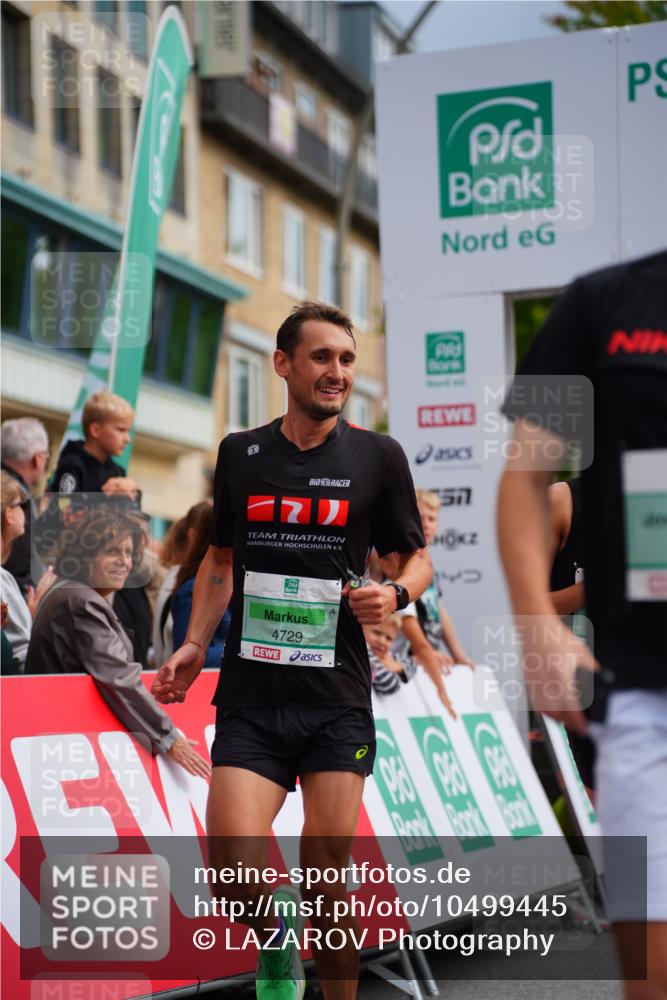 20.09.2026 - PSD Bank Halbmarathon LAZAROV Photography http://msf.ph/oto/10499445 20.09.2026 11:26:00 Ziel 2377, 2388, 4133, 4277, 4729 meine-sportfotos.de
