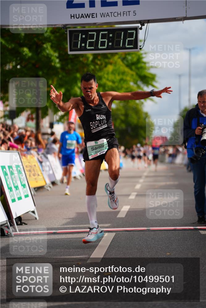 20.09.2026 - PSD Bank Halbmarathon LAZAROV Photography http://msf.ph/oto/10499501 20.09.2026 11:26:11 Ziel 2333, 4347 meine-sportfotos.de