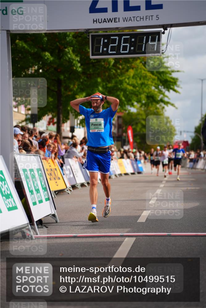 20.09.2026 - PSD Bank Halbmarathon LAZAROV Photography http://msf.ph/oto/10499515 20.09.2026 11:26:14 Ziel 2333, 4347 meine-sportfotos.de
