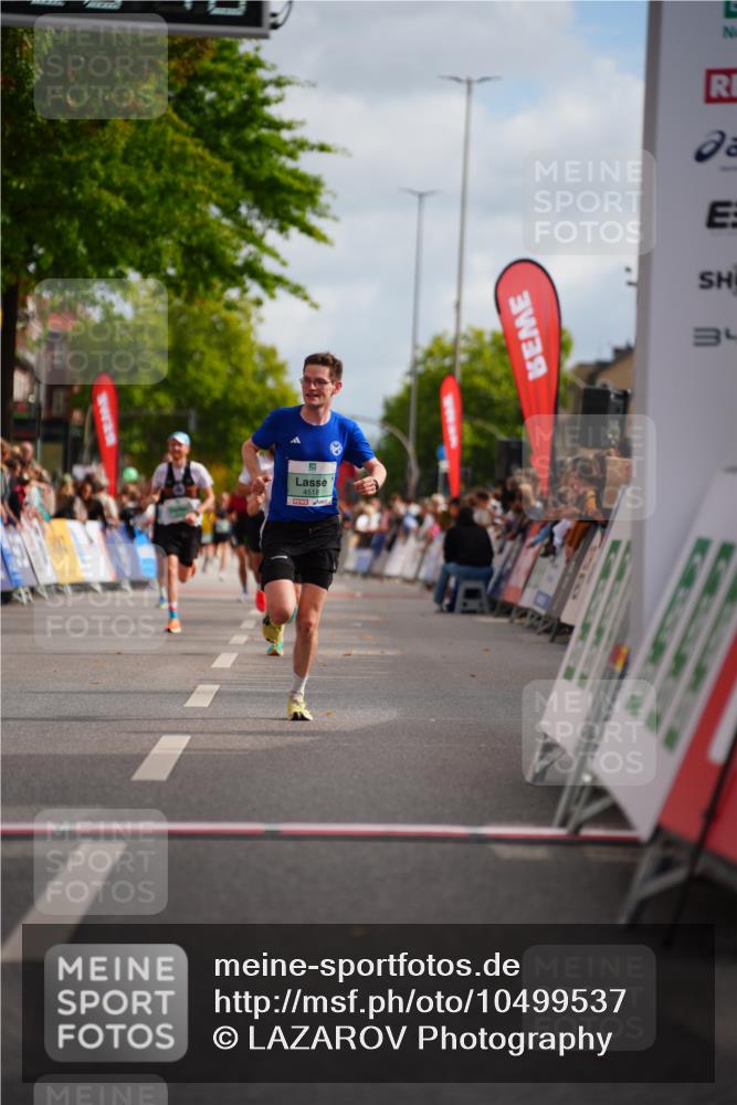 20.09.2026 - PSD Bank Halbmarathon LAZAROV Photography http://msf.ph/oto/10499537 20.09.2026 11:26:18 Ziel 2333, 3710, 4347, 4518 meine-sportfotos.de