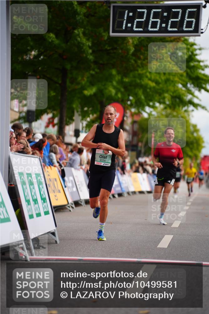 20.09.2026 - PSD Bank Halbmarathon LAZAROV Photography http://msf.ph/oto/10499581 20.09.2026 11:26:25 Ziel 1518, 2603, 2620, 3710, 4174, 4518 meine-sportfotos.de
