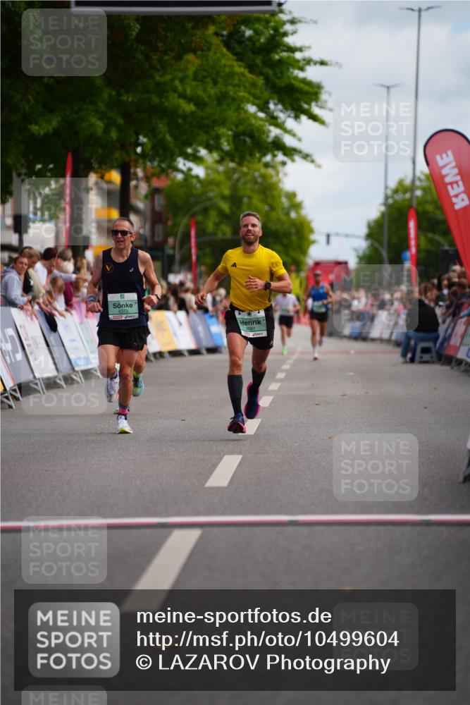 20.09.2026 - PSD Bank Halbmarathon LAZAROV Photography http://msf.ph/oto/10499604 20.09.2026 11:26:33 Ziel 1518, 3081, 4174, 4373, 4396 meine-sportfotos.de
