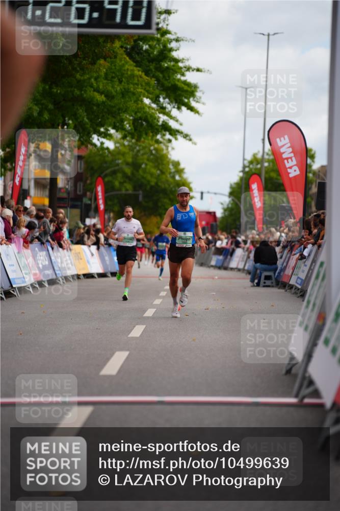 20.09.2026 - PSD Bank Halbmarathon LAZAROV Photography http://msf.ph/oto/10499639 20.09.2026 11:26:39 Ziel 1950, 3081, 4373, 4396 meine-sportfotos.de