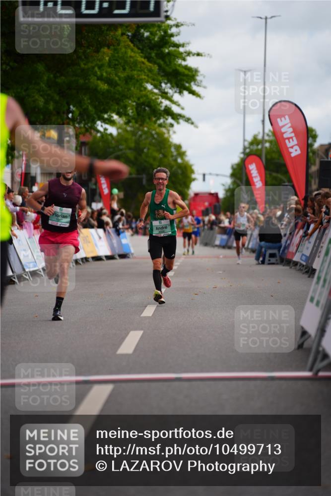 20.09.2026 - PSD Bank Halbmarathon LAZAROV Photography http://msf.ph/oto/10499713 20.09.2026 11:26:54 Ziel 1287, 2292, 3886, 4056 meine-sportfotos.de