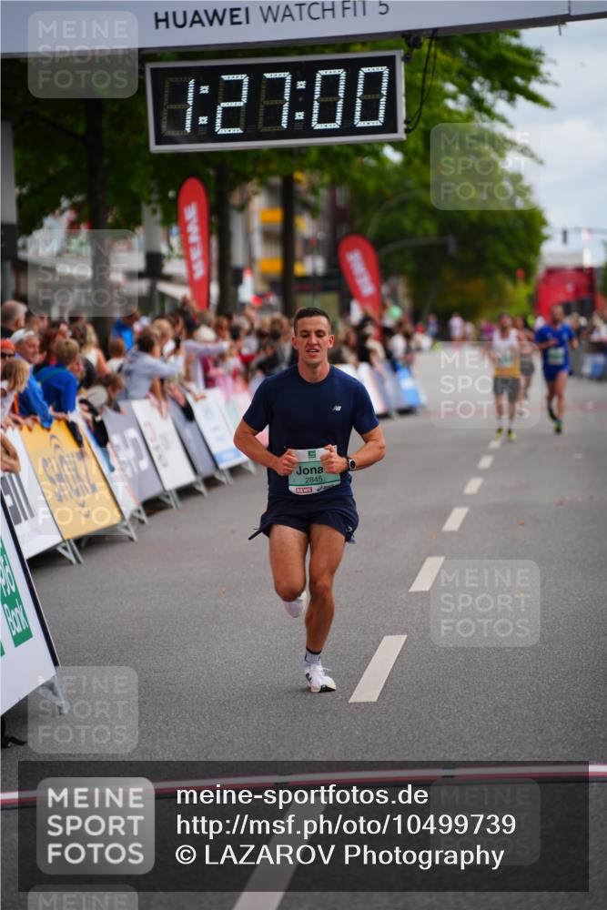 20.09.2026 - PSD Bank Halbmarathon LAZAROV Photography http://msf.ph/oto/10499739 20.09.2026 11:26:59 Ziel 1287, 2292, 2346, 2845, 4056 meine-sportfotos.de