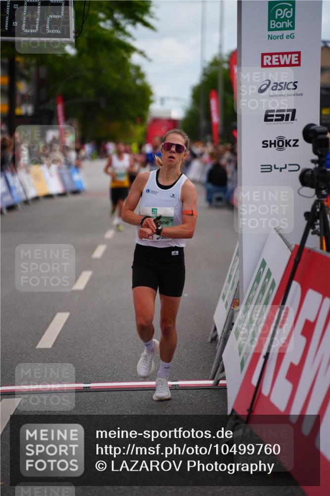 20.09.2026 - PSD Bank Halbmarathon LAZAROV Photography http://msf.ph/oto/10499760 20.09.2026 11:27:02 Ziel 1287, 2346, 2845, 4056 meine-sportfotos.de