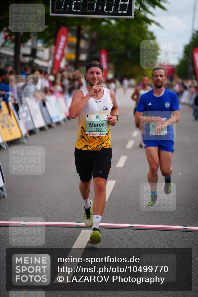 20.09.2026 - PSD Bank Halbmarathon LAZAROV Photography http://msf.ph/oto/10499770 20.09.2026 11:27:07 Ziel 1574, 2346, 2845, 4553 meine-sportfotos.de