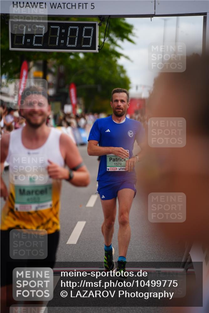 20.09.2026 - PSD Bank Halbmarathon LAZAROV Photography http://msf.ph/oto/10499775 20.09.2026 11:27:08 Ziel 1574, 2346, 2845, 3870, 4553 meine-sportfotos.de