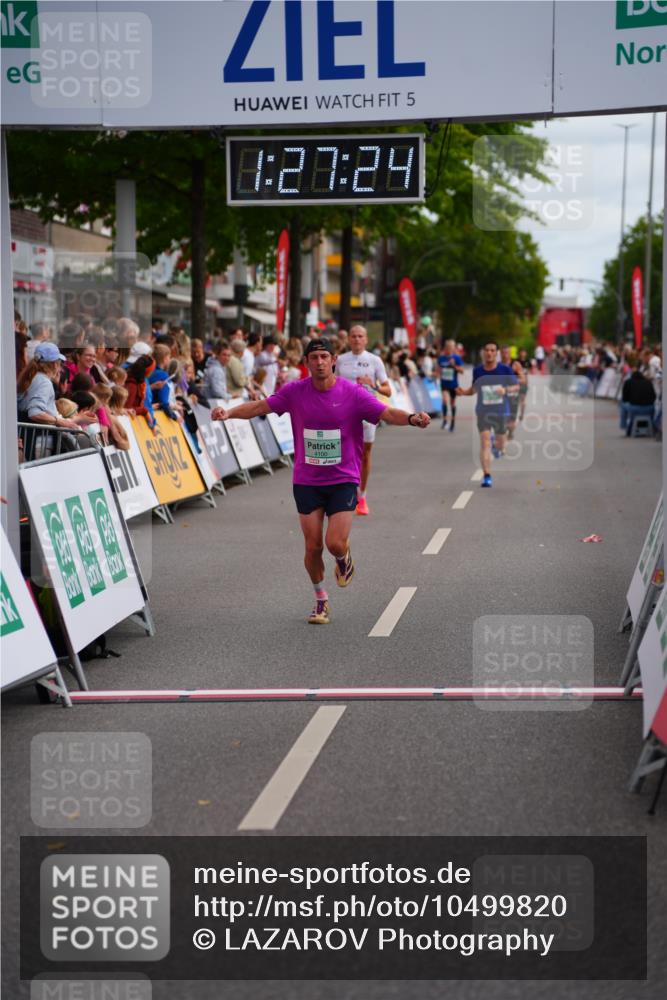 20.09.2026 - PSD Bank Halbmarathon LAZAROV Photography http://msf.ph/oto/10499820 20.09.2026 11:27:24 Ziel 1314, 2813, 4100, 4648 meine-sportfotos.de