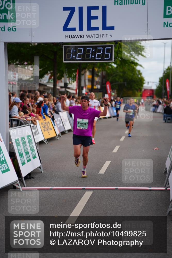 20.09.2026 - PSD Bank Halbmarathon LAZAROV Photography http://msf.ph/oto/10499825 20.09.2026 11:27:24 Ziel 1314, 2813, 4100, 4648 meine-sportfotos.de