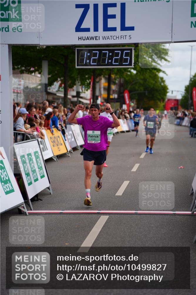 20.09.2026 - PSD Bank Halbmarathon LAZAROV Photography http://msf.ph/oto/10499827 20.09.2026 11:27:24 Ziel 1314, 2813, 4100, 4648 meine-sportfotos.de