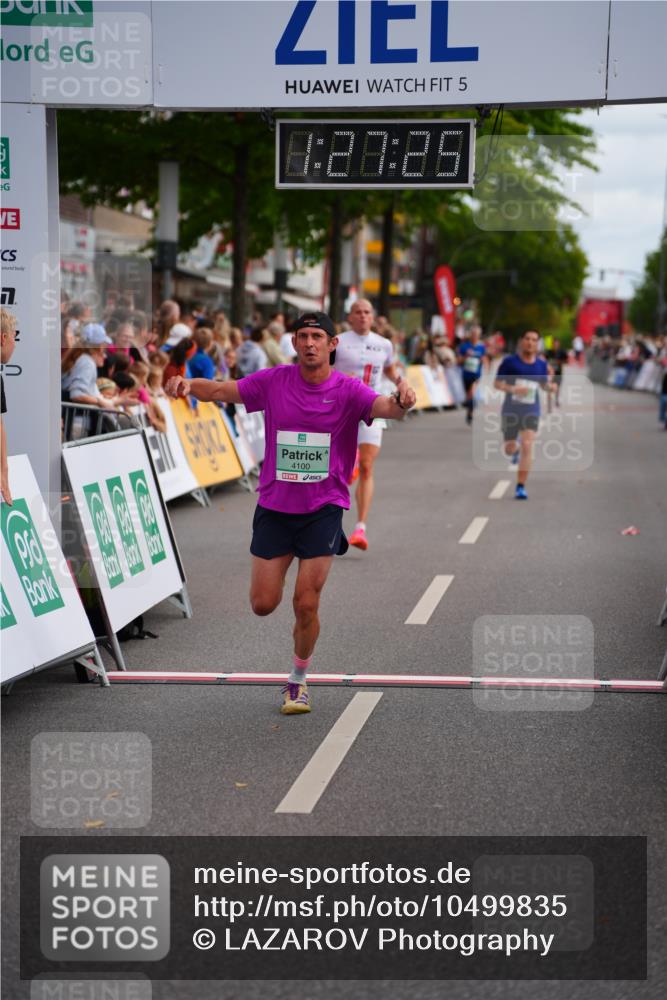 20.09.2026 - PSD Bank Halbmarathon LAZAROV Photography http://msf.ph/oto/10499835 20.09.2026 11:27:25 Ziel 1314, 2096, 2813, 4100, 4648 meine-sportfotos.de