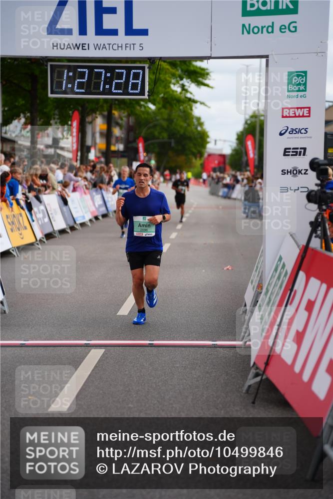 20.09.2026 - PSD Bank Halbmarathon LAZAROV Photography http://msf.ph/oto/10499846 20.09.2026 11:27:28 Ziel 1078, 2096, 2813, 4100, 4496, 4648 meine-sportfotos.de