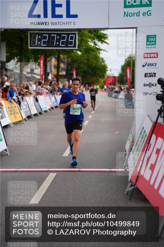 20.09.2026 - PSD Bank Halbmarathon LAZAROV Photography http://msf.ph/oto/10499849 20.09.2026 11:27:28 Ziel 1078, 2096, 2813, 4100, 4496, 4648 meine-sportfotos.de