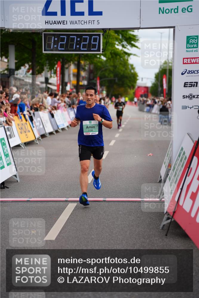 20.09.2026 - PSD Bank Halbmarathon LAZAROV Photography http://msf.ph/oto/10499855 20.09.2026 11:27:28 Ziel 1078, 2096, 2813, 4100, 4496, 4648 meine-sportfotos.de