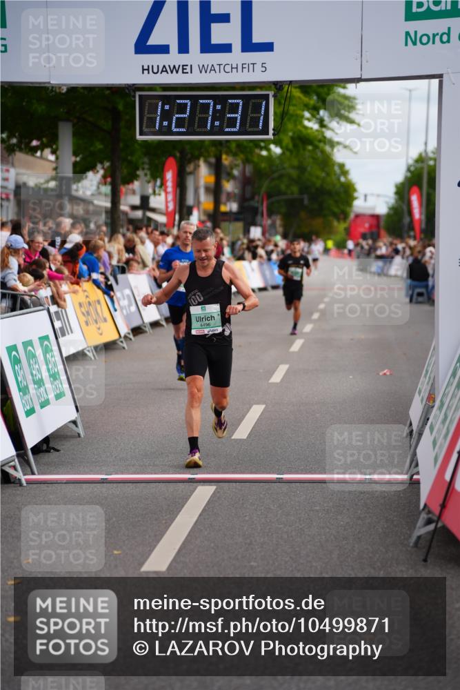 20.09.2026 - PSD Bank Halbmarathon LAZAROV Photography http://msf.ph/oto/10499871 20.09.2026 11:27:31 Ziel 1078, 2096, 2880, 4100, 4496, 4648 meine-sportfotos.de