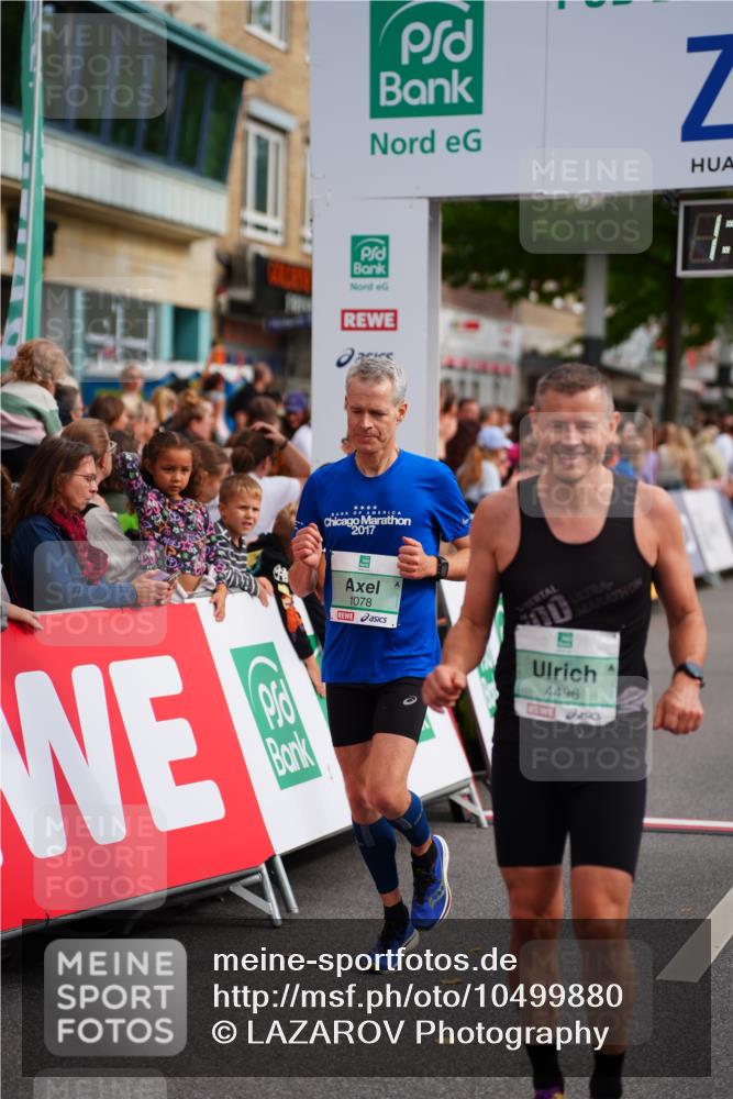 20.09.2026 - PSD Bank Halbmarathon LAZAROV Photography http://msf.ph/oto/10499880 20.09.2026 11:27:33 Ziel 1078, 2096, 2880, 4100, 4496, 4648 meine-sportfotos.de