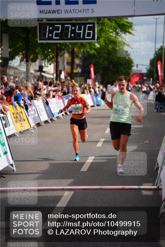 20.09.2026 - PSD Bank Halbmarathon LAZAROV Photography http://msf.ph/oto/10499915 20.09.2026 11:27:45 Ziel 3189, 3348 meine-sportfotos.de