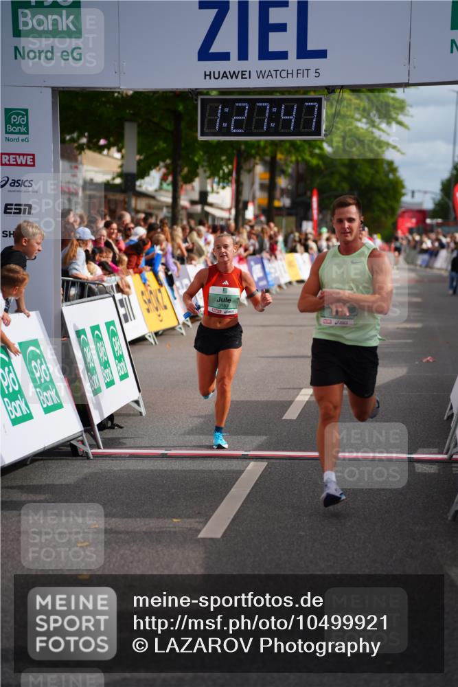 20.09.2026 - PSD Bank Halbmarathon LAZAROV Photography http://msf.ph/oto/10499921 20.09.2026 11:27:46 Ziel 3189, 3348 meine-sportfotos.de