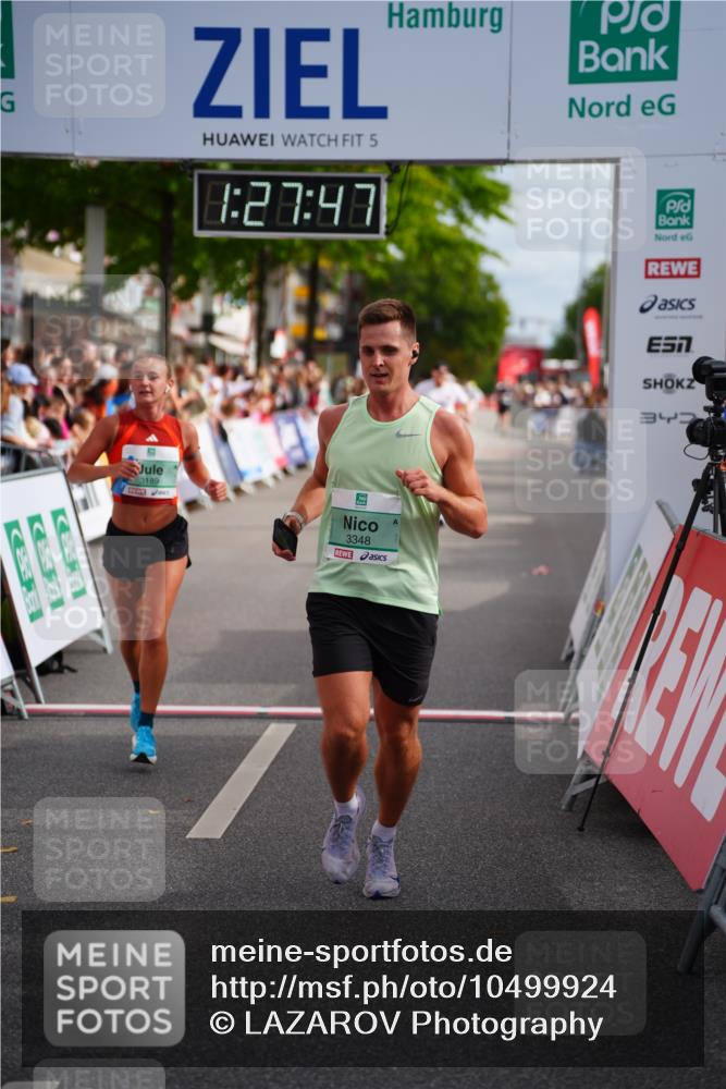 20.09.2026 - PSD Bank Halbmarathon LAZAROV Photography http://msf.ph/oto/10499924 20.09.2026 11:27:47 Ziel 2544, 3189, 3348 meine-sportfotos.de