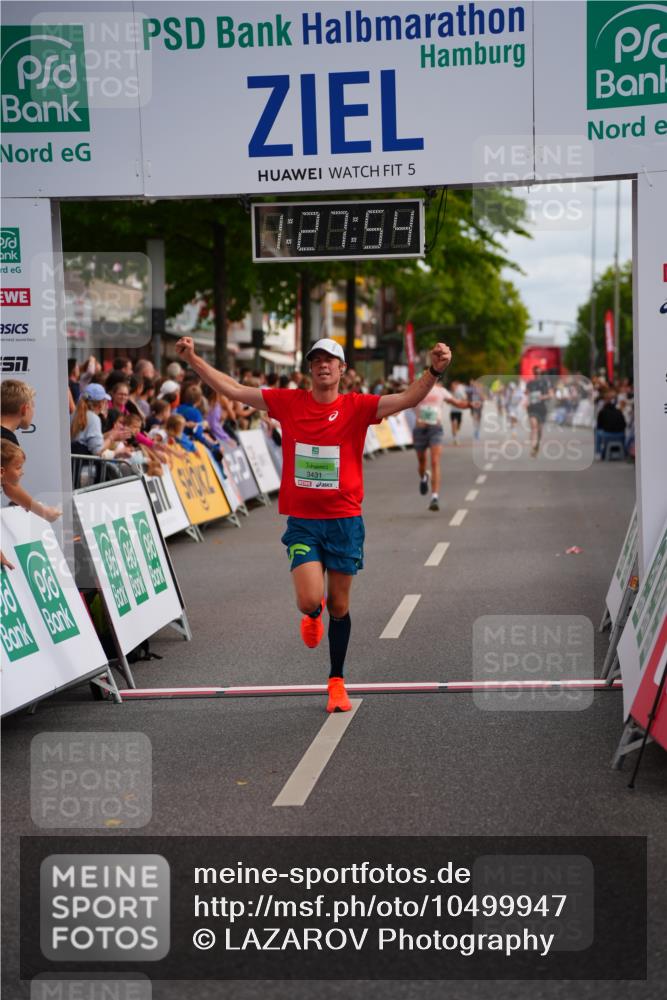 20.09.2026 - PSD Bank Halbmarathon LAZAROV Photography http://msf.ph/oto/10499947 20.09.2026 11:27:54 Ziel 2544, 3189, 3348, 3431, 4462 meine-sportfotos.de
