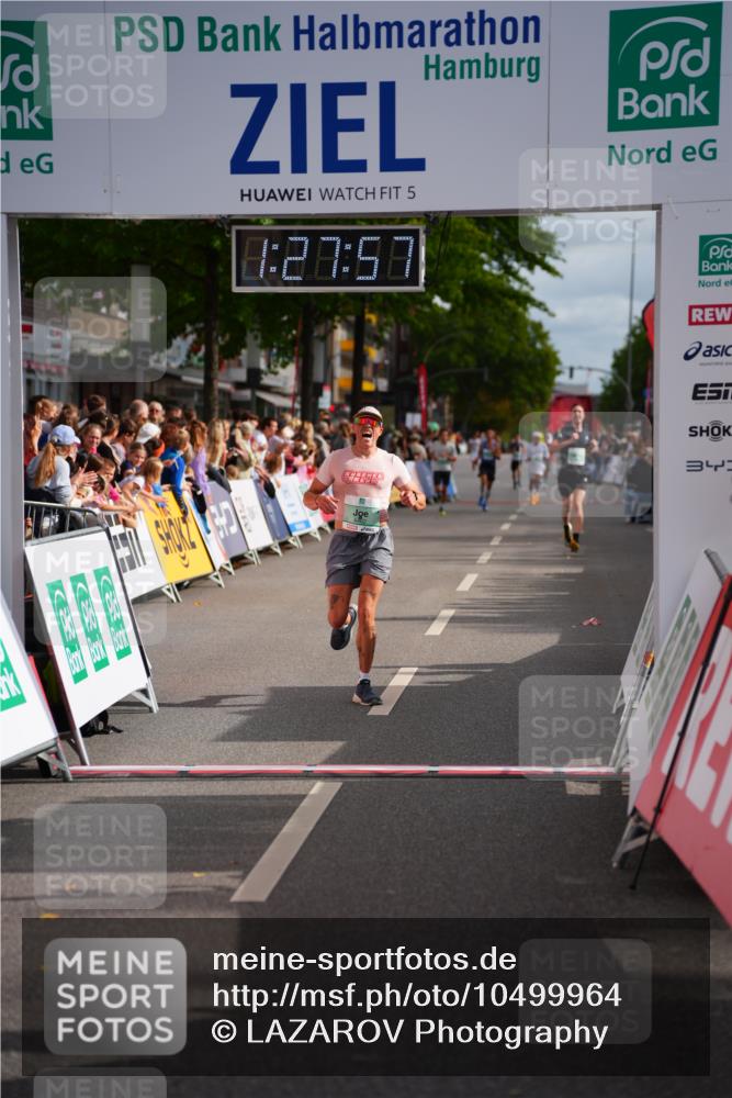 20.09.2026 - PSD Bank Halbmarathon LAZAROV Photography http://msf.ph/oto/10499964 20.09.2026 11:27:57 Ziel 2544, 3431, 4462 meine-sportfotos.de