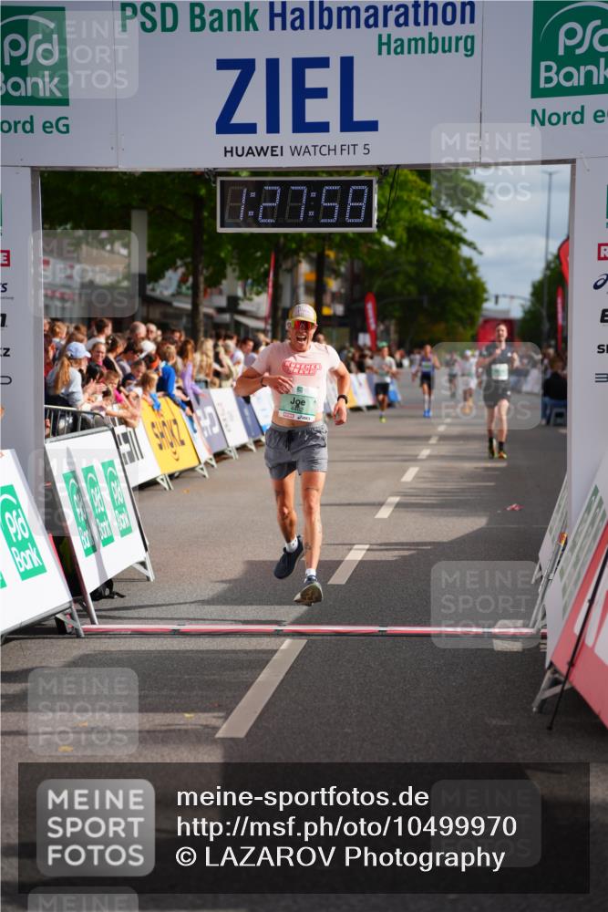 20.09.2026 - PSD Bank Halbmarathon LAZAROV Photography http://msf.ph/oto/10499970 20.09.2026 11:27:57 Ziel 2544, 3431, 4462 meine-sportfotos.de