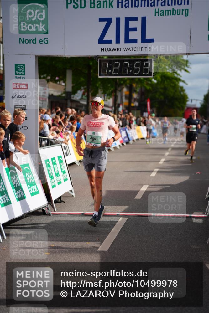 20.09.2026 - PSD Bank Halbmarathon LAZAROV Photography http://msf.ph/oto/10499978 20.09.2026 11:27:58 Ziel 1606, 2544, 3431, 4462 meine-sportfotos.de