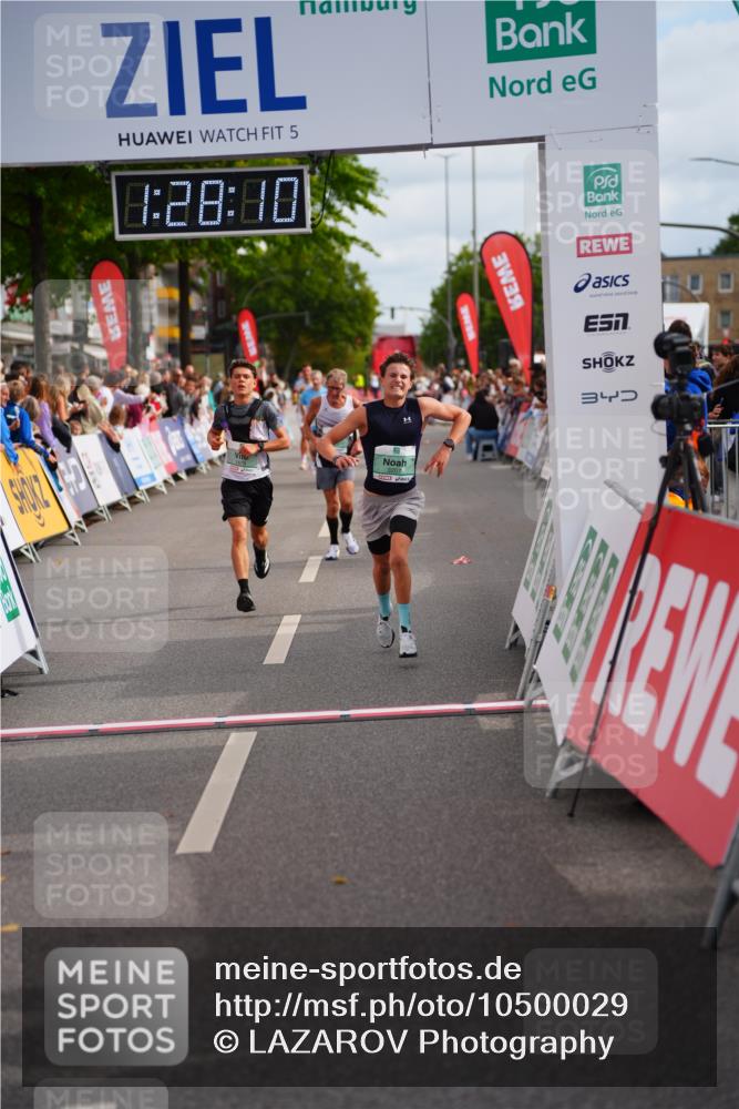 20.09.2026 - PSD Bank Halbmarathon LAZAROV Photography http://msf.ph/oto/10500029 20.09.2026 11:28:10 Ziel 1399, 1606, 1679, 2484, 3068, 3207, 4795 meine-sportfotos.de