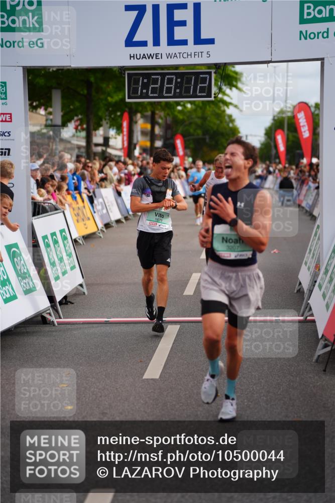 20.09.2026 - PSD Bank Halbmarathon LAZAROV Photography http://msf.ph/oto/10500044 20.09.2026 11:28:12 Ziel 1096, 1399, 1679, 2484, 3068, 3207, 4795 meine-sportfotos.de