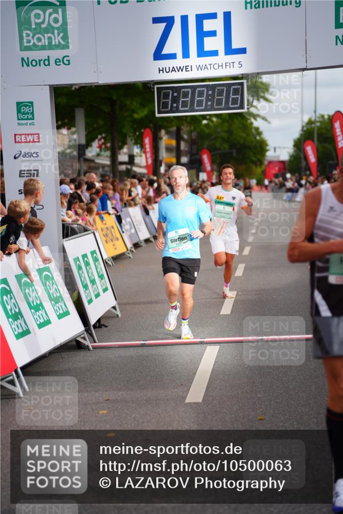20.09.2026 - PSD Bank Halbmarathon LAZAROV Photography http://msf.ph/oto/10500063 20.09.2026 11:28:16 Ziel 1096, 1679, 2484, 3207, 3362 meine-sportfotos.de