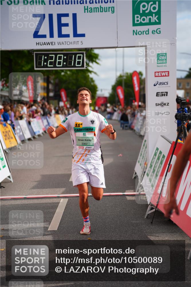 20.09.2026 - PSD Bank Halbmarathon LAZAROV Photography http://msf.ph/oto/10500089 20.09.2026 11:28:18 Ziel 1096, 1679, 2484, 3207, 3362 meine-sportfotos.de