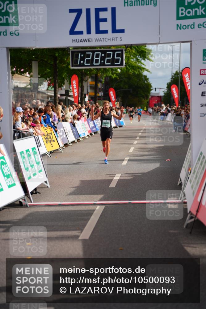 20.09.2026 - PSD Bank Halbmarathon LAZAROV Photography http://msf.ph/oto/10500093 20.09.2026 11:28:25 Ziel 3077, 3362 meine-sportfotos.de