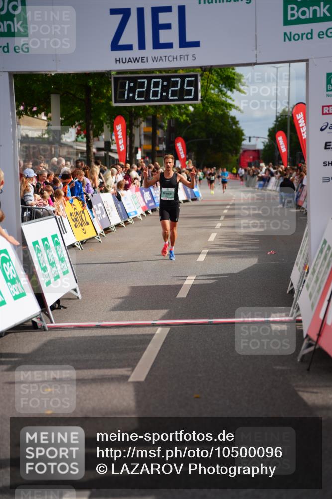 20.09.2026 - PSD Bank Halbmarathon LAZAROV Photography http://msf.ph/oto/10500096 20.09.2026 11:28:25 Ziel 3077, 3362 meine-sportfotos.de