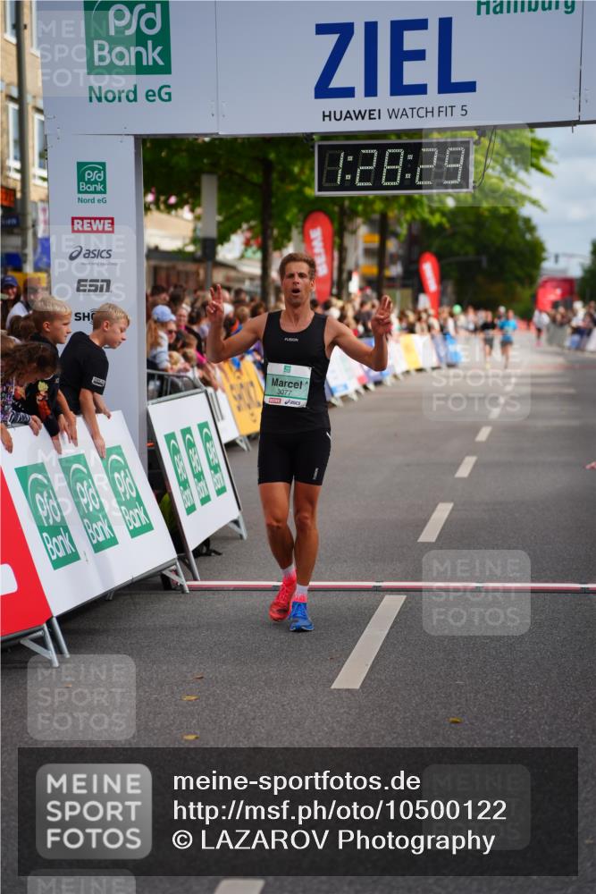 20.09.2026 - PSD Bank Halbmarathon LAZAROV Photography http://msf.ph/oto/10500122 20.09.2026 11:28:29 Ziel 3077 meine-sportfotos.de