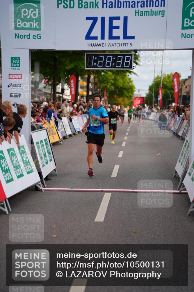20.09.2026 - PSD Bank Halbmarathon LAZAROV Photography http://msf.ph/oto/10500131 20.09.2026 11:28:37 Ziel 2645, 2820 meine-sportfotos.de