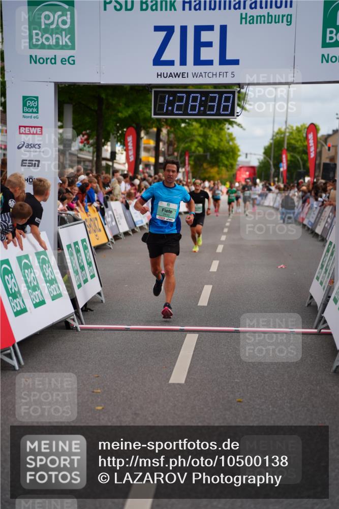 20.09.2026 - PSD Bank Halbmarathon LAZAROV Photography http://msf.ph/oto/10500138 20.09.2026 11:28:38 Ziel 2645, 2820 meine-sportfotos.de