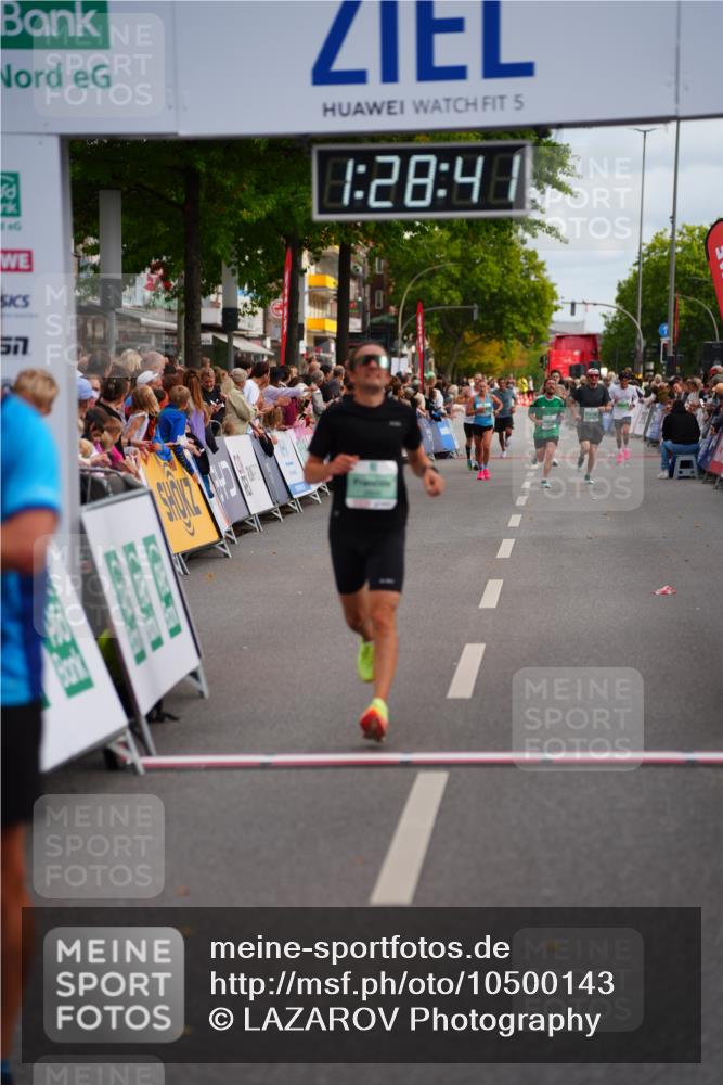 20.09.2026 - PSD Bank Halbmarathon LAZAROV Photography http://msf.ph/oto/10500143 20.09.2026 11:28:41 Ziel 2645, 2820 meine-sportfotos.de