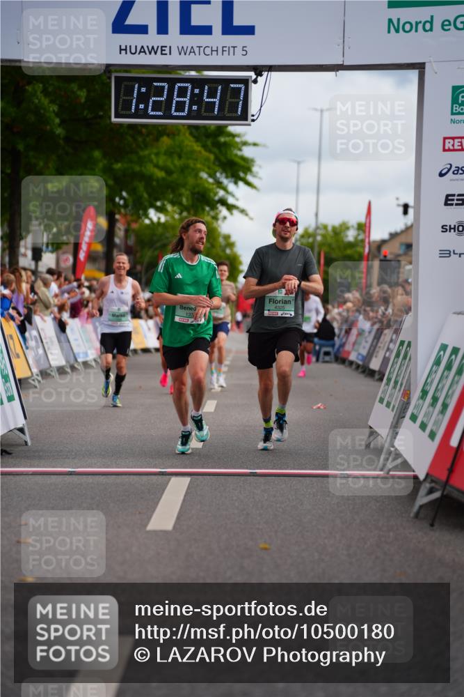 20.09.2026 - PSD Bank Halbmarathon LAZAROV Photography http://msf.ph/oto/10500180 20.09.2026 11:28:47 Ziel 1333, 1506, 2372, 2490, 2820, 4325 meine-sportfotos.de
