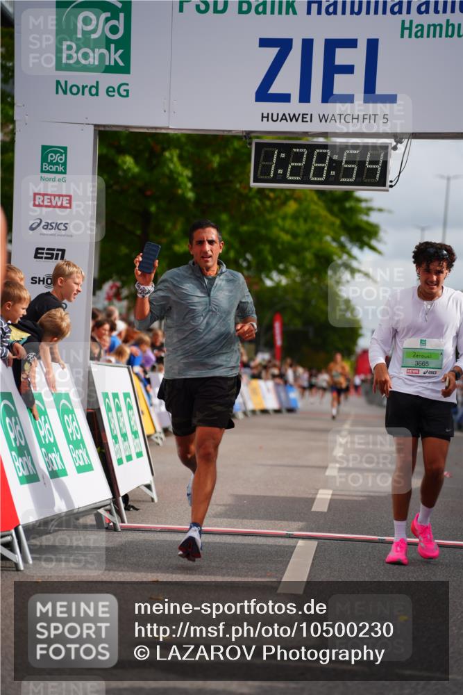20.09.2026 - PSD Bank Halbmarathon LAZAROV Photography http://msf.ph/oto/10500230 20.09.2026 11:28:54 Ziel 1333, 1506, 2372, 2490, 3665, 4325 meine-sportfotos.de