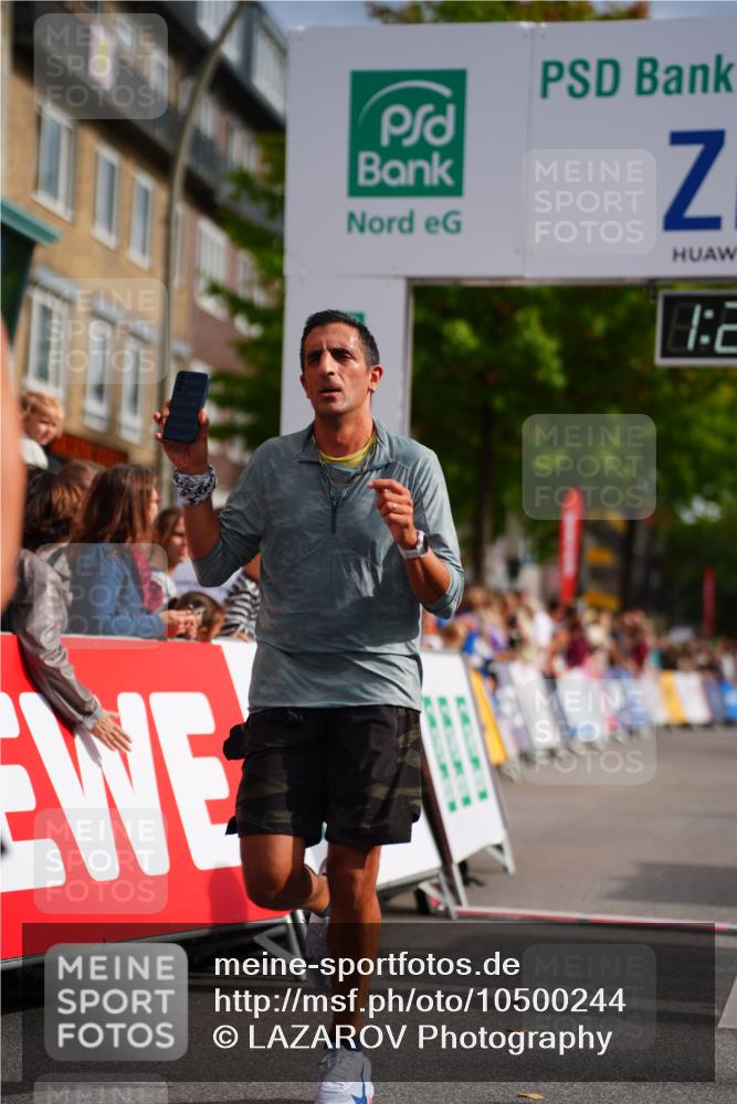 20.09.2026 - PSD Bank Halbmarathon LAZAROV Photography http://msf.ph/oto/10500244 20.09.2026 11:28:55 Ziel 1333, 1506, 2372, 2490, 3665, 4325 meine-sportfotos.de