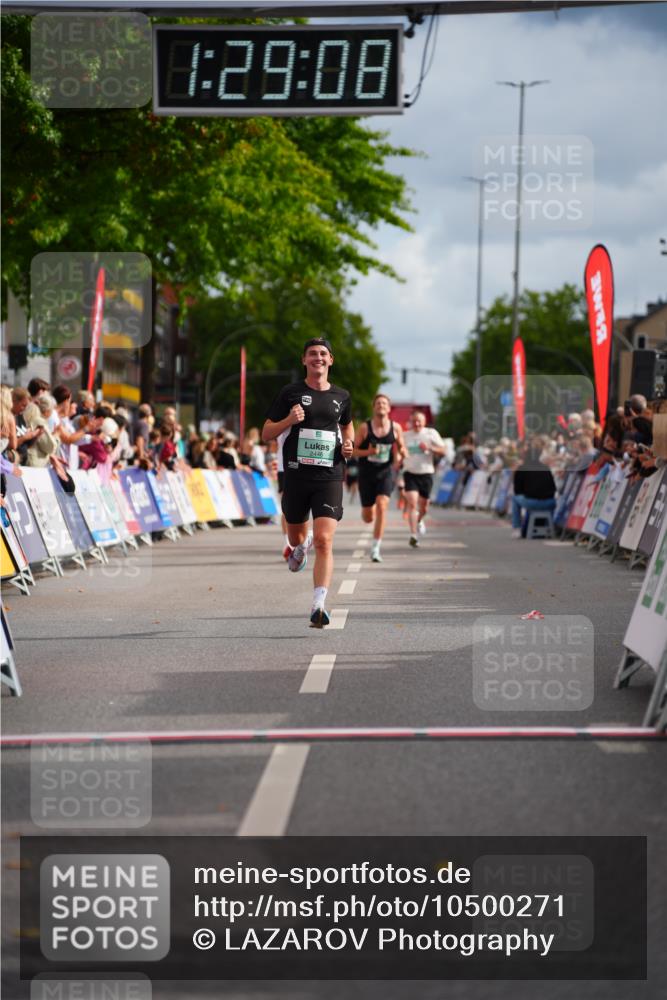20.09.2026 - PSD Bank Halbmarathon LAZAROV Photography http://msf.ph/oto/10500271 20.09.2026 11:29:07 Ziel 1057, 2446 meine-sportfotos.de