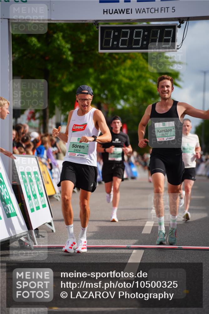20.09.2026 - PSD Bank Halbmarathon LAZAROV Photography http://msf.ph/oto/10500325 20.09.2026 11:29:13 Ziel 1572, 2404, 2446, 2459, 2975 meine-sportfotos.de