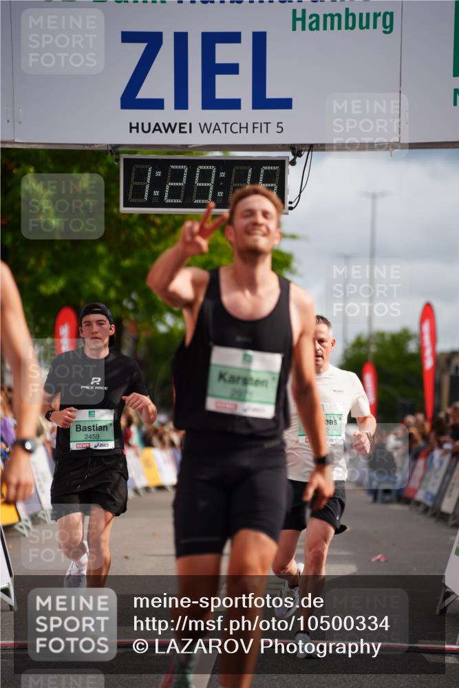 20.09.2026 - PSD Bank Halbmarathon LAZAROV Photography http://msf.ph/oto/10500334 20.09.2026 11:29:14 Ziel 1572, 2404, 2446, 2459, 2975 meine-sportfotos.de
